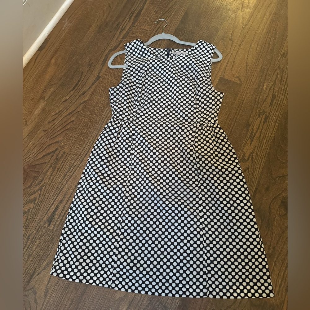 🔥End of year sale🔥Gap brand-navy dress with white polkadots-size 8 petite